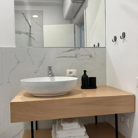 Апартаменты Modern In *