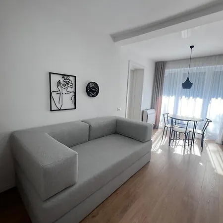 Modern In Apartamento